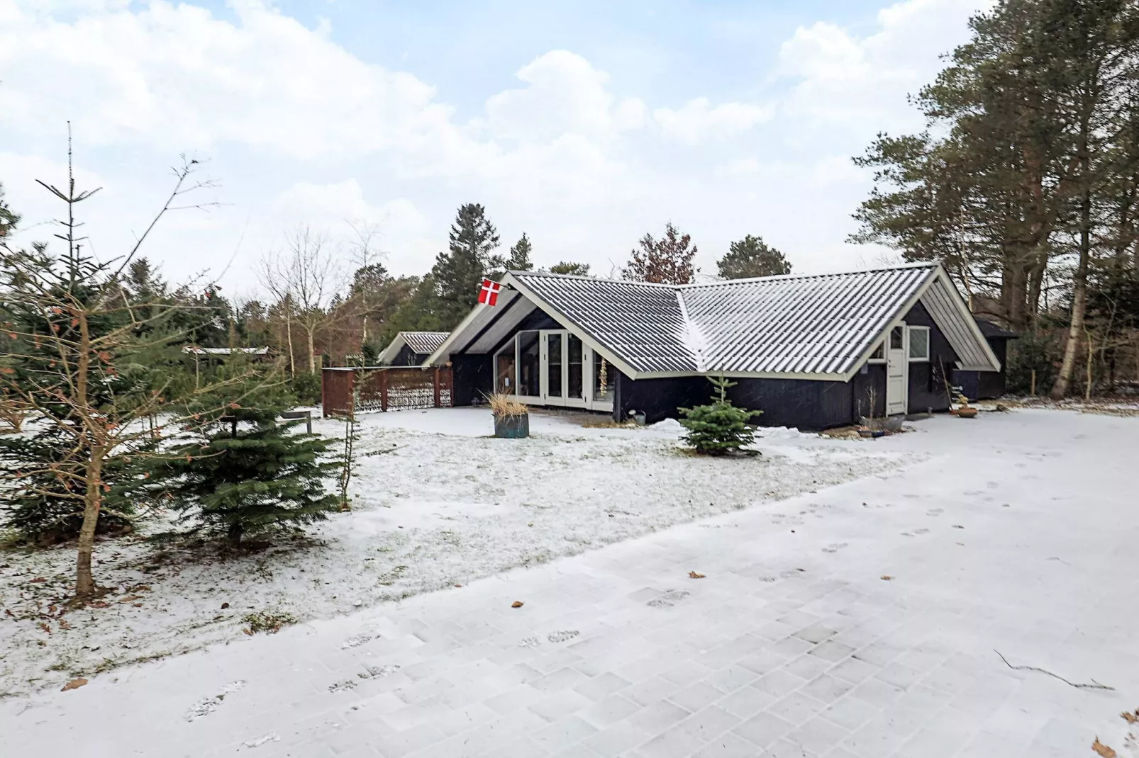 Ferienhaus in der Nähe eines Angelsees