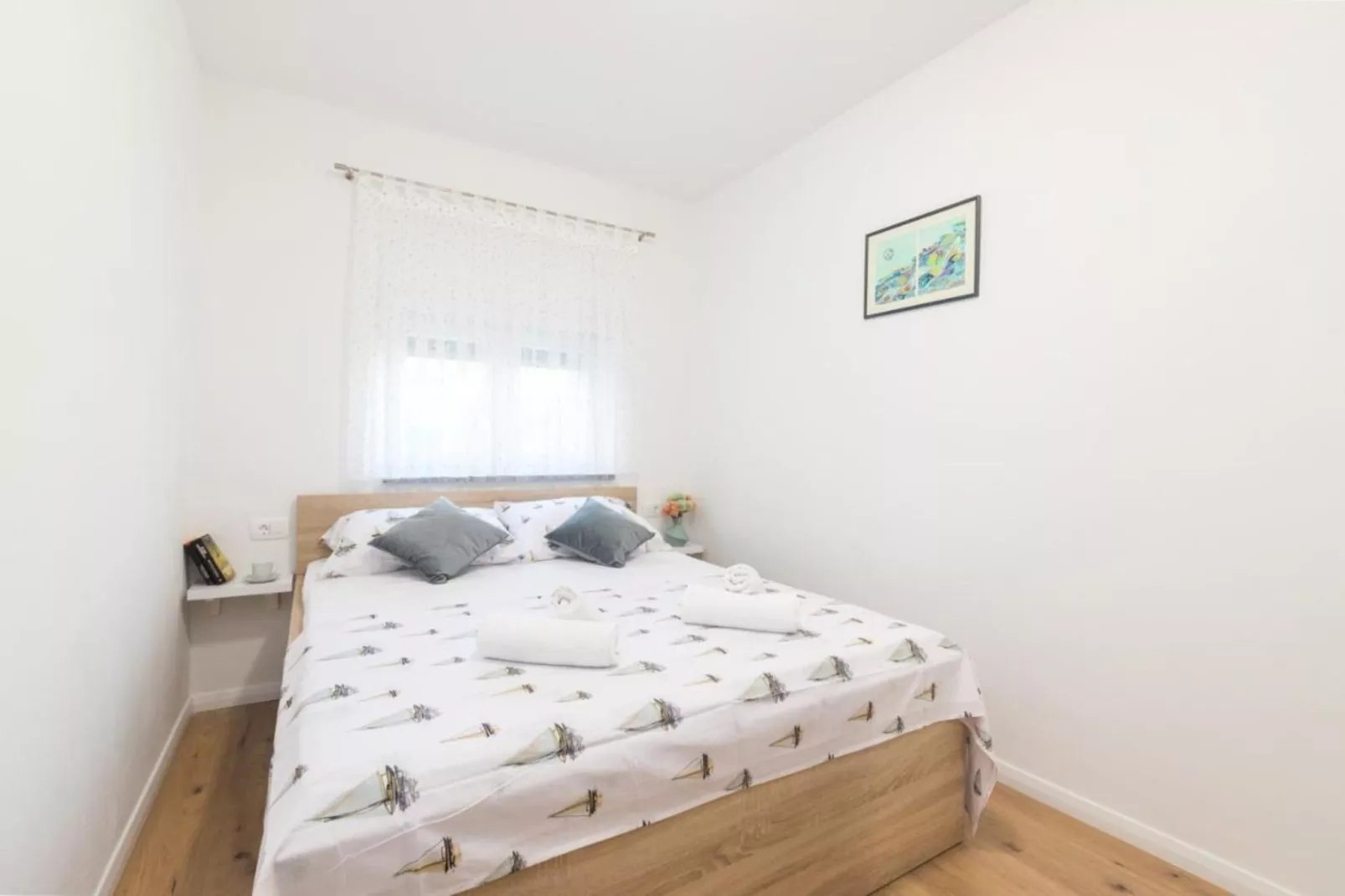 Mihael Holiday House - Three Bedroom Holiday Home with jacuzzi-Schlafzimmer