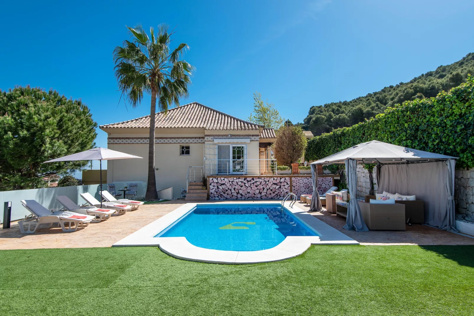 Casa de la Frontera-Schwimmbad