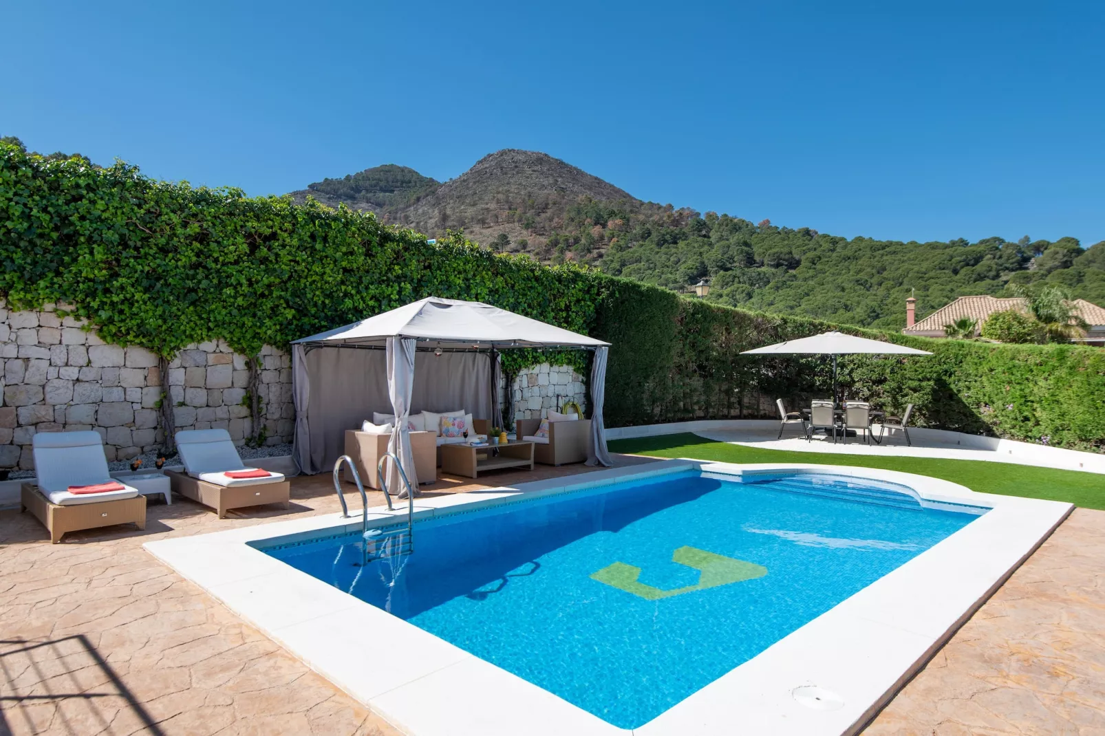 Casa de la Frontera-Schwimmbad