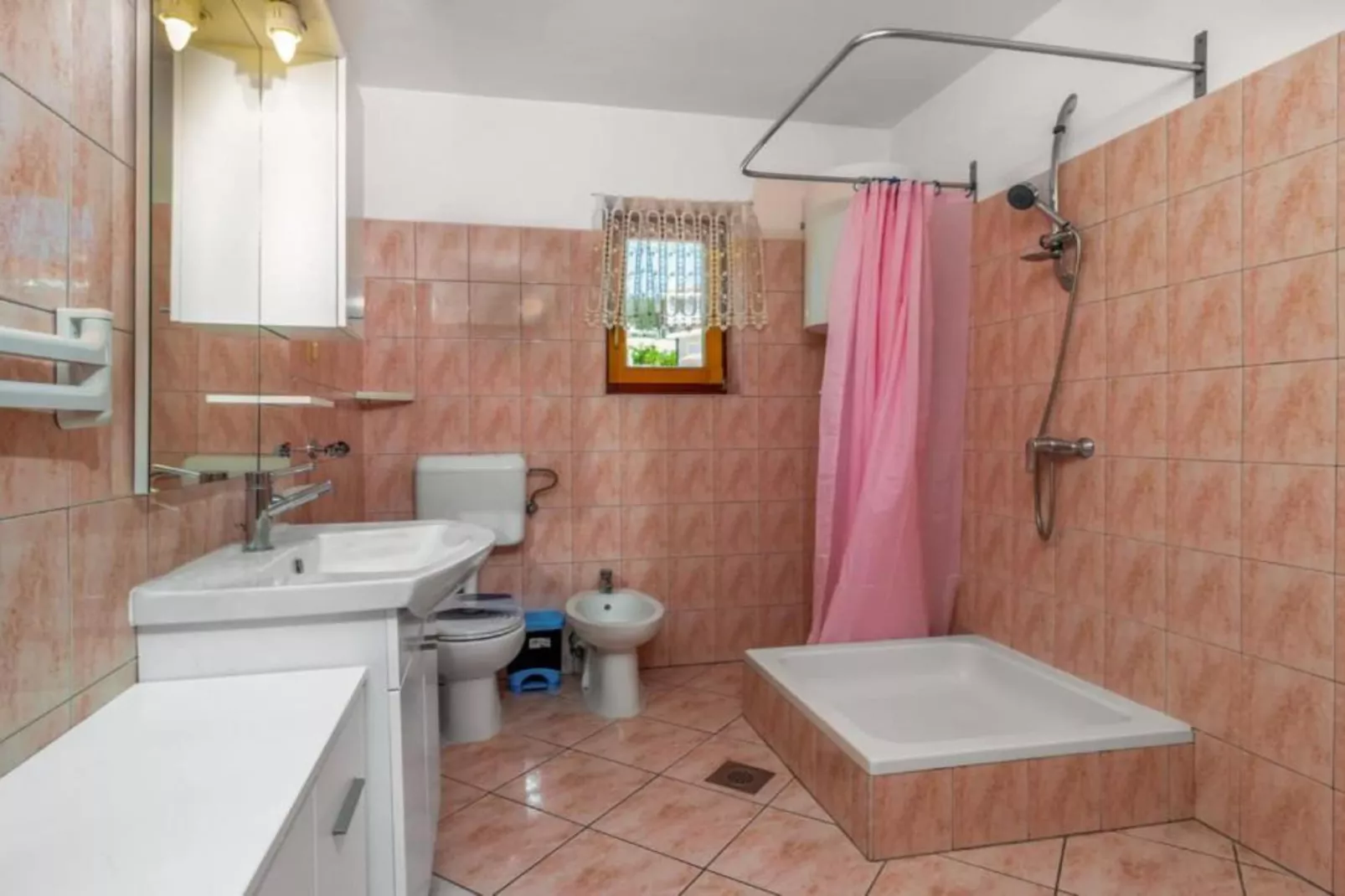 Apartments Panorama - Two Bedroom Apartment with  Terrace and Sea View (1)-Badezimmer