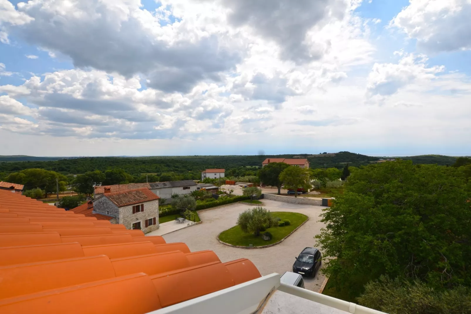 Tranquil Getaway with Shared Pool in Bale - One Bedroom Apartment