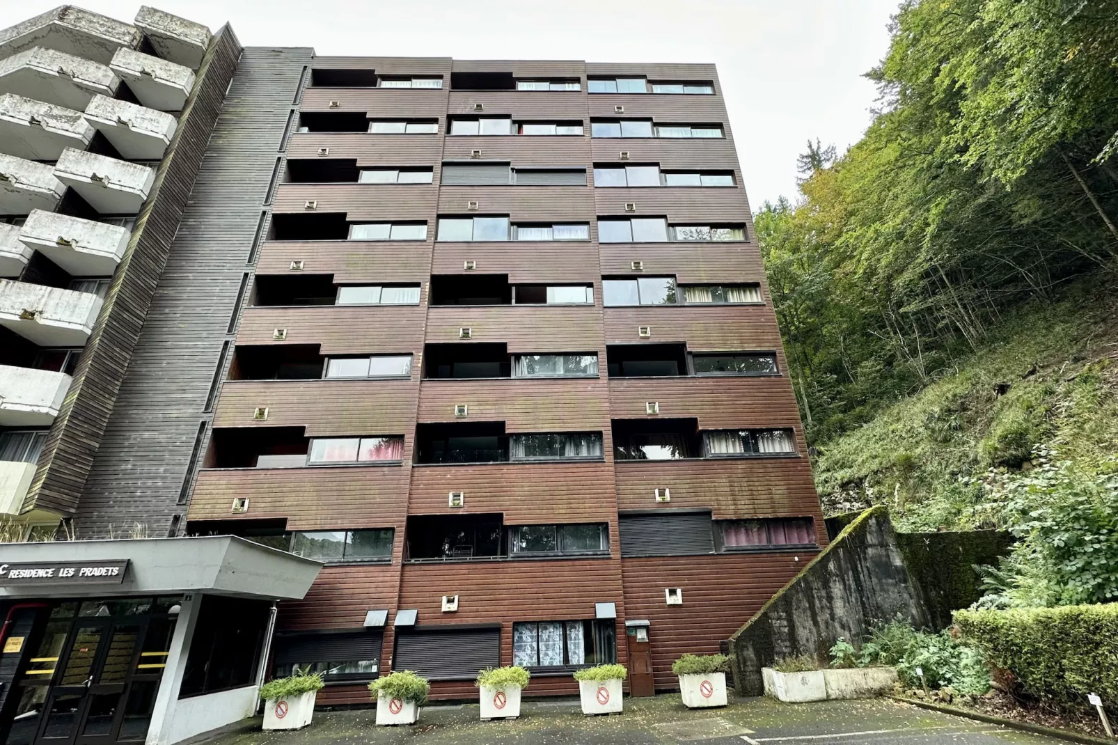 Le Pradet C 513 - Le Mont Dore 4pers-Extérieur