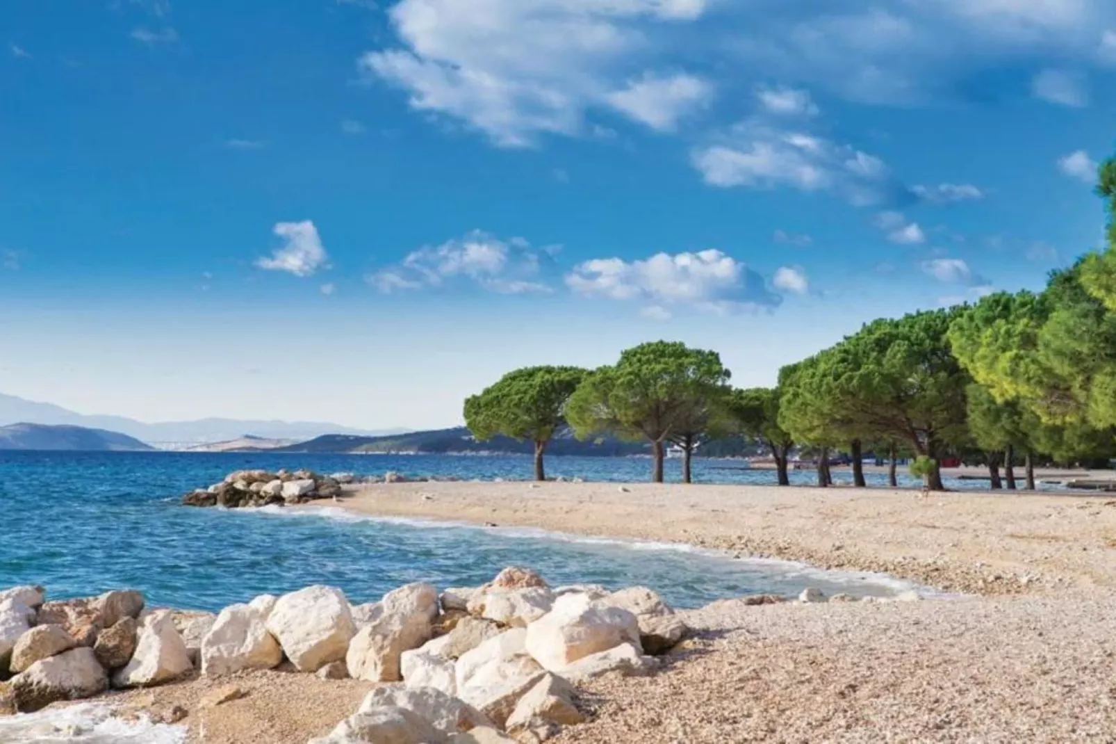 Apartments Panorama - Two Bedroom Apartment with  Terrace and Sea View (1)-Ambiente