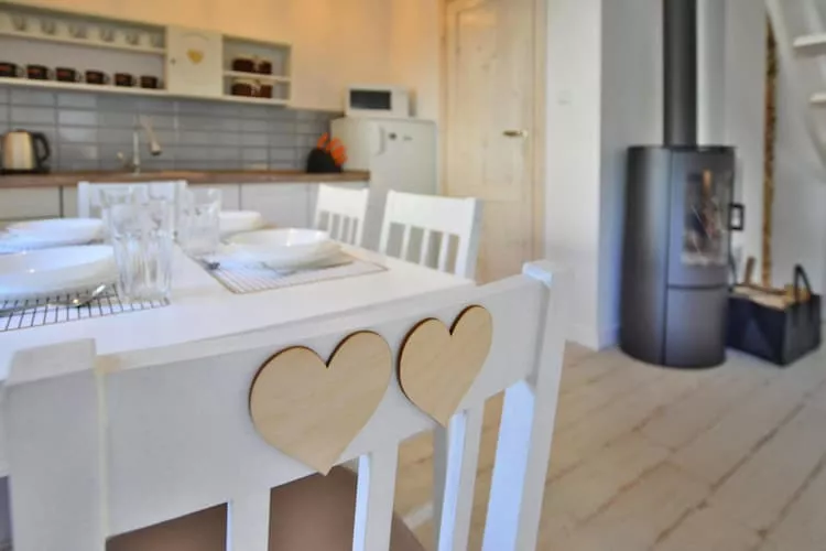 Domy wakacyjne w Rusinowie-Dining room