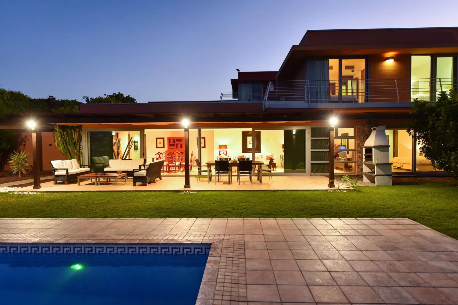 Salobre Villa 3-Außenbereich Sommer