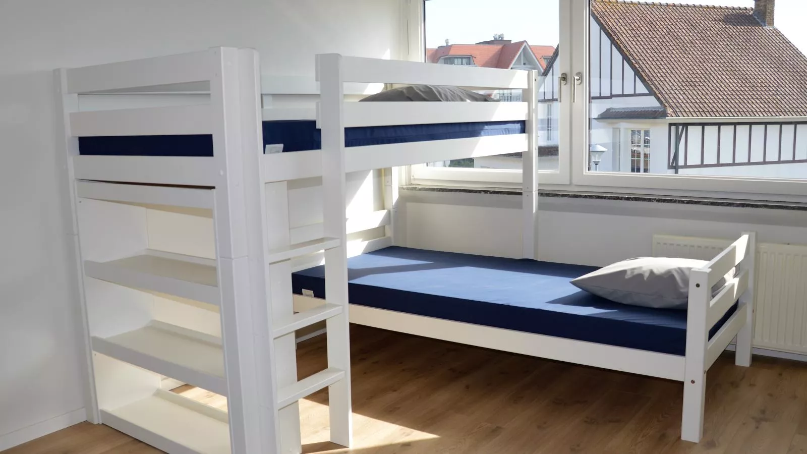 Villa Tamarisk - + box