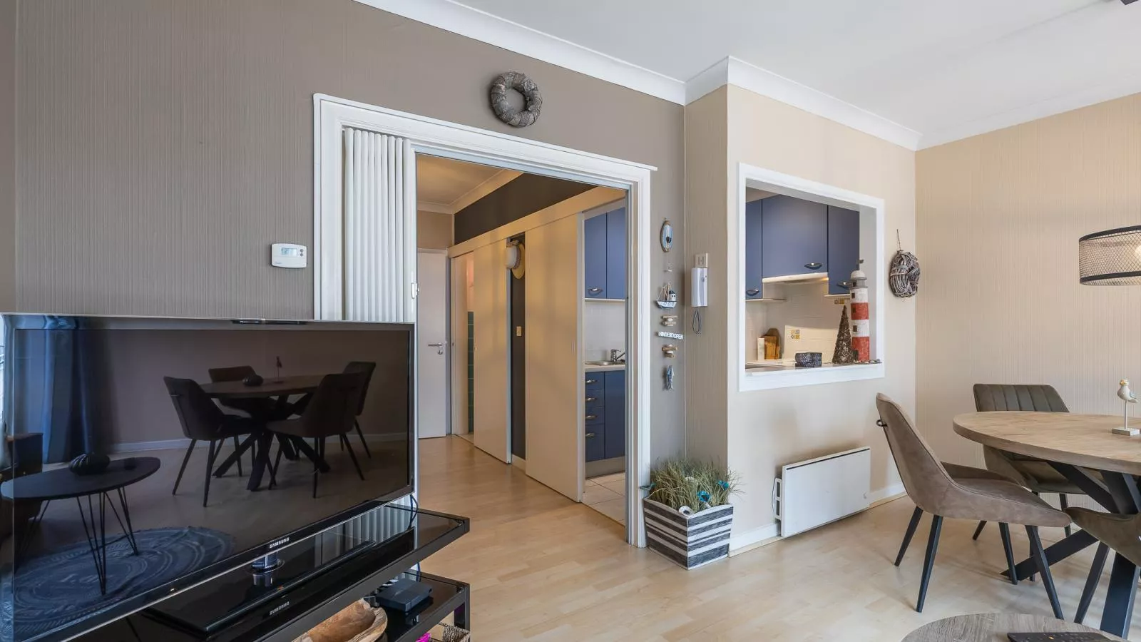 Wimbledon D - 0205-Salon