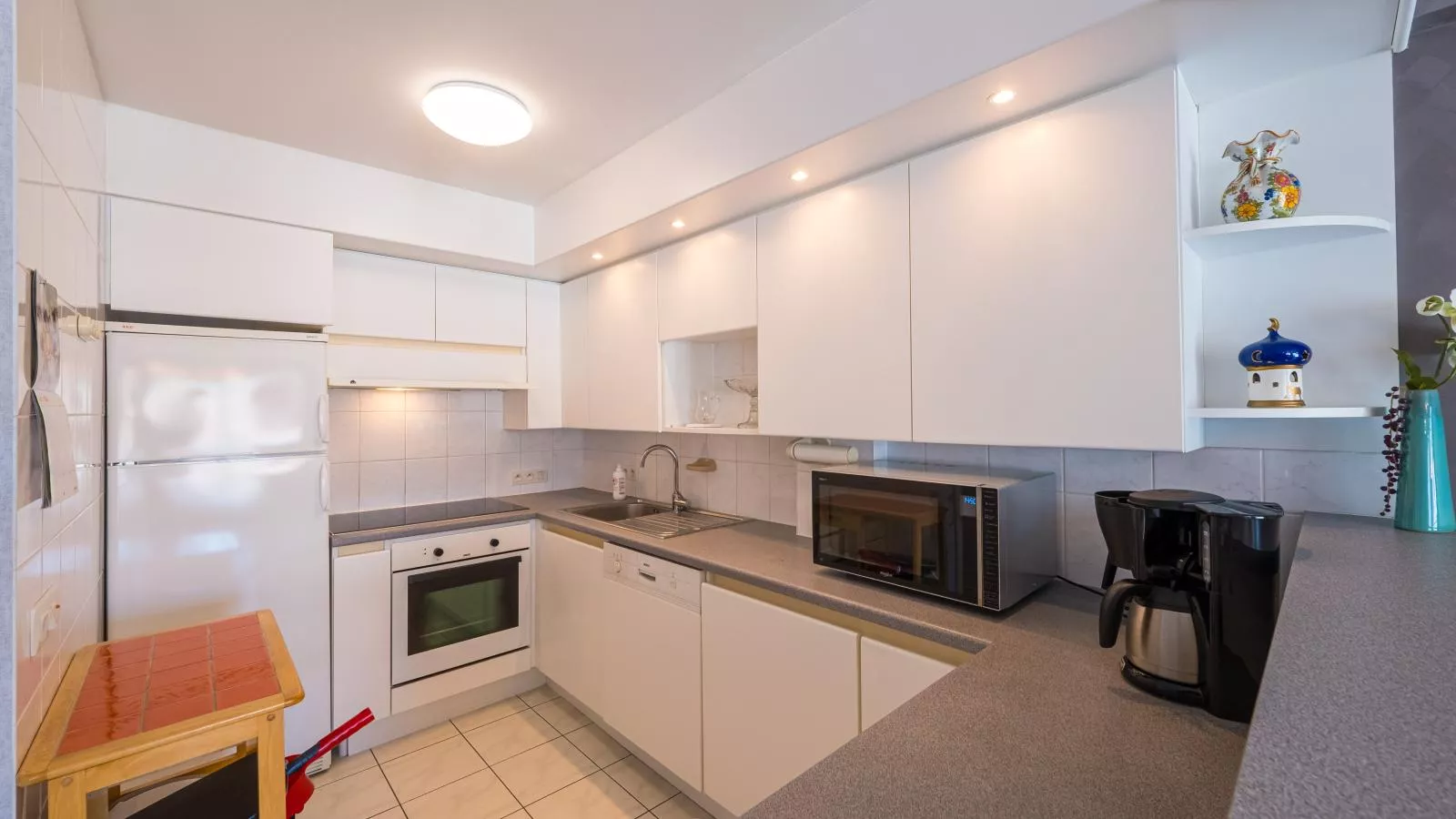 Princess I - 0302 + box 214 (Casino Parking)-Küche