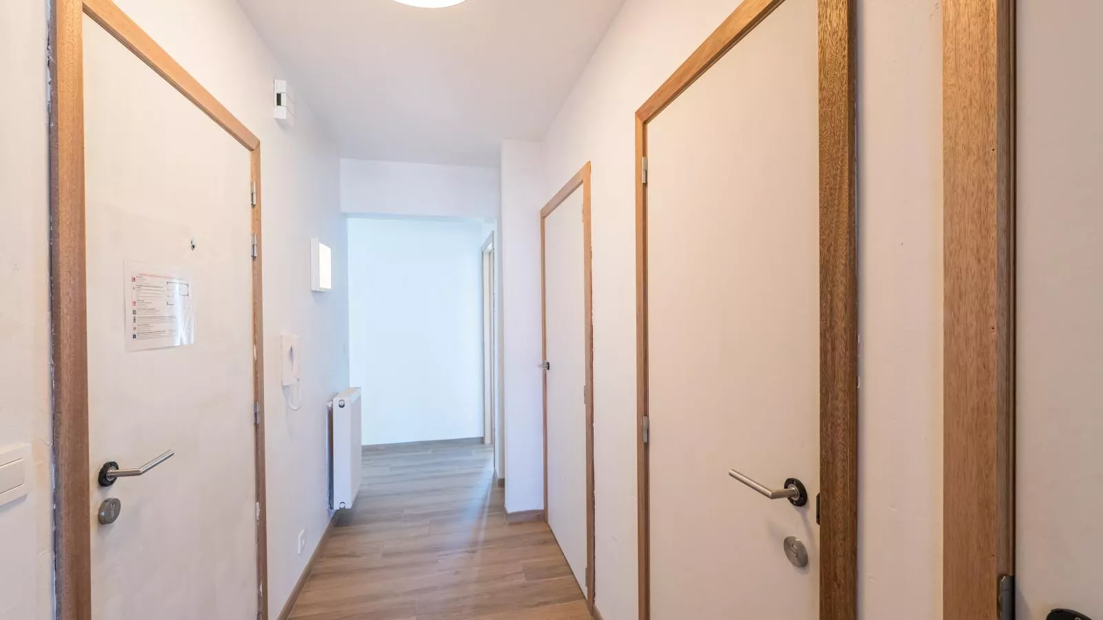 Pearl Beach - 0504 + box 12-Intérieur