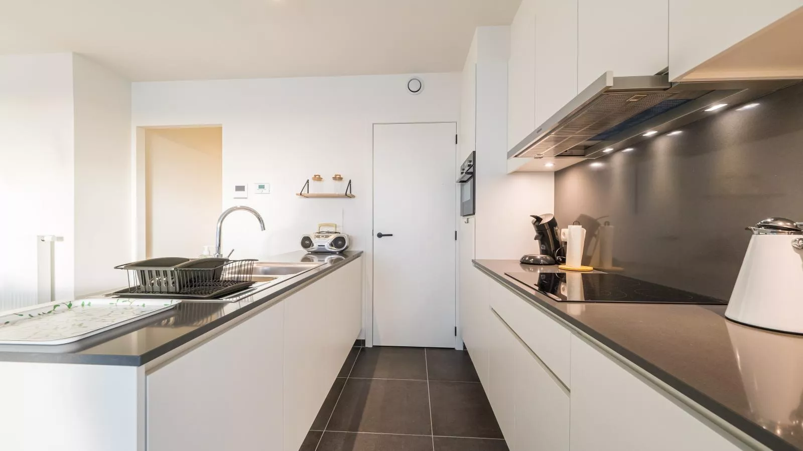 Amantha - 0102 + box 9-Küche