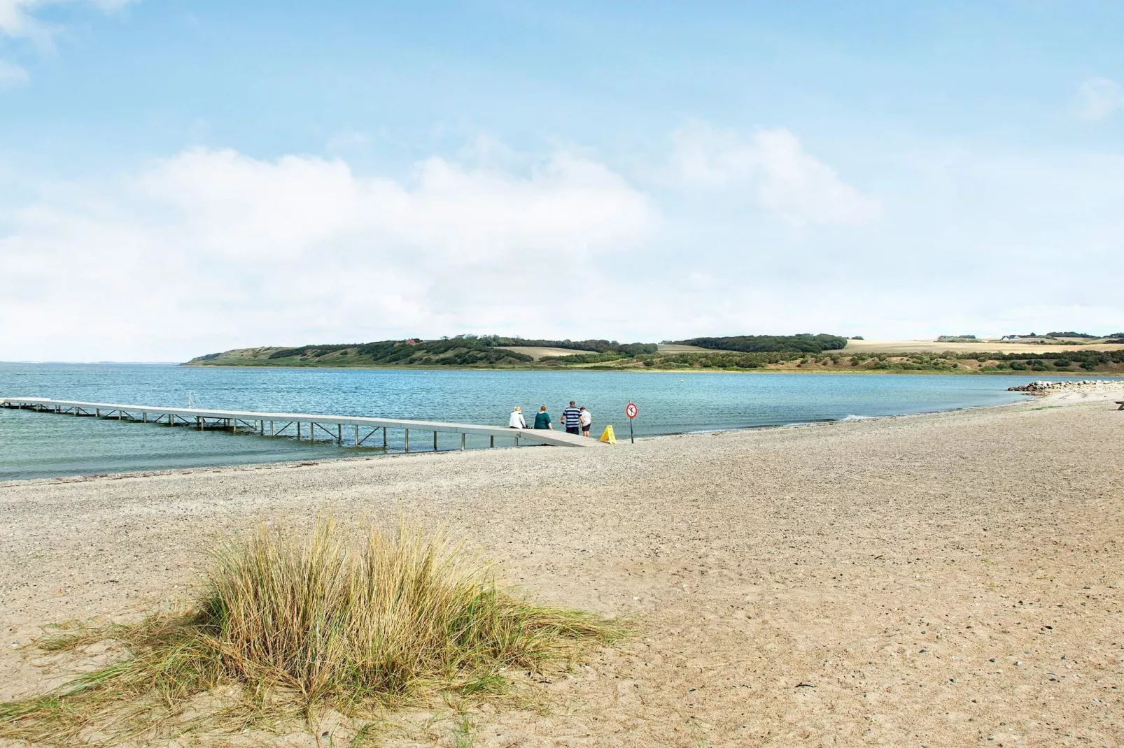 2½ room w/view,1 st floor-Non tagué