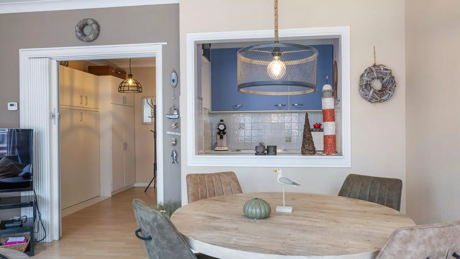 Wimbledon D - 0205-Salon