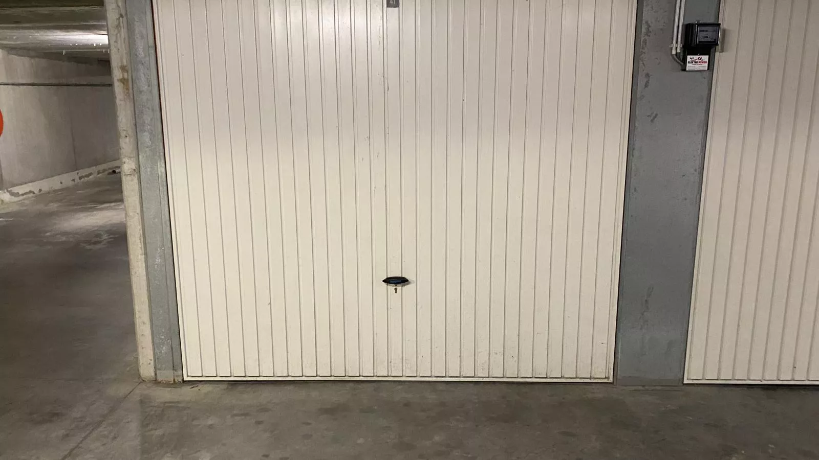 Darwin II - 0605 + box 41 (Green Garden)-Extérieur