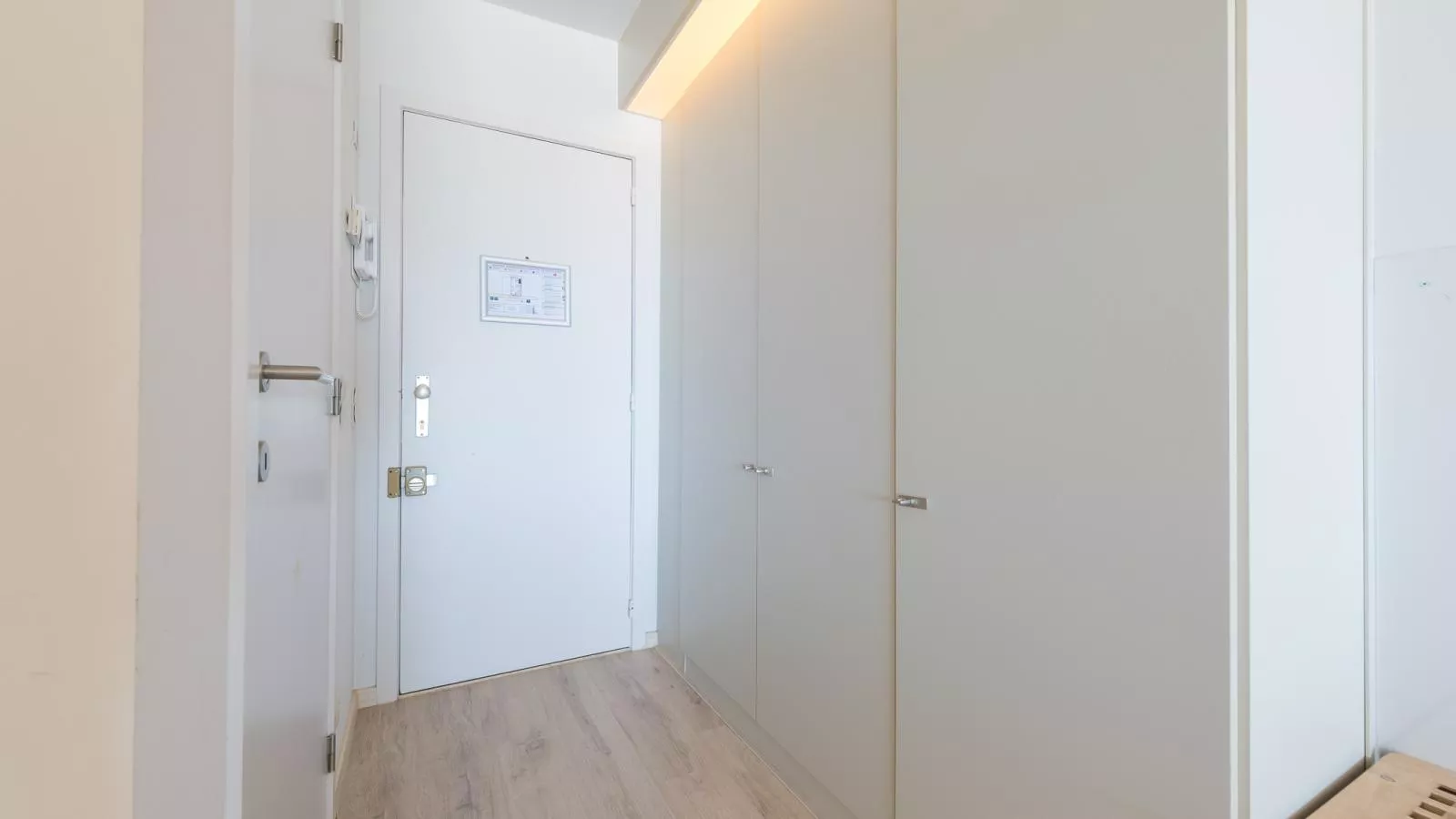 Manager  - 0409 + box 5-Indoor