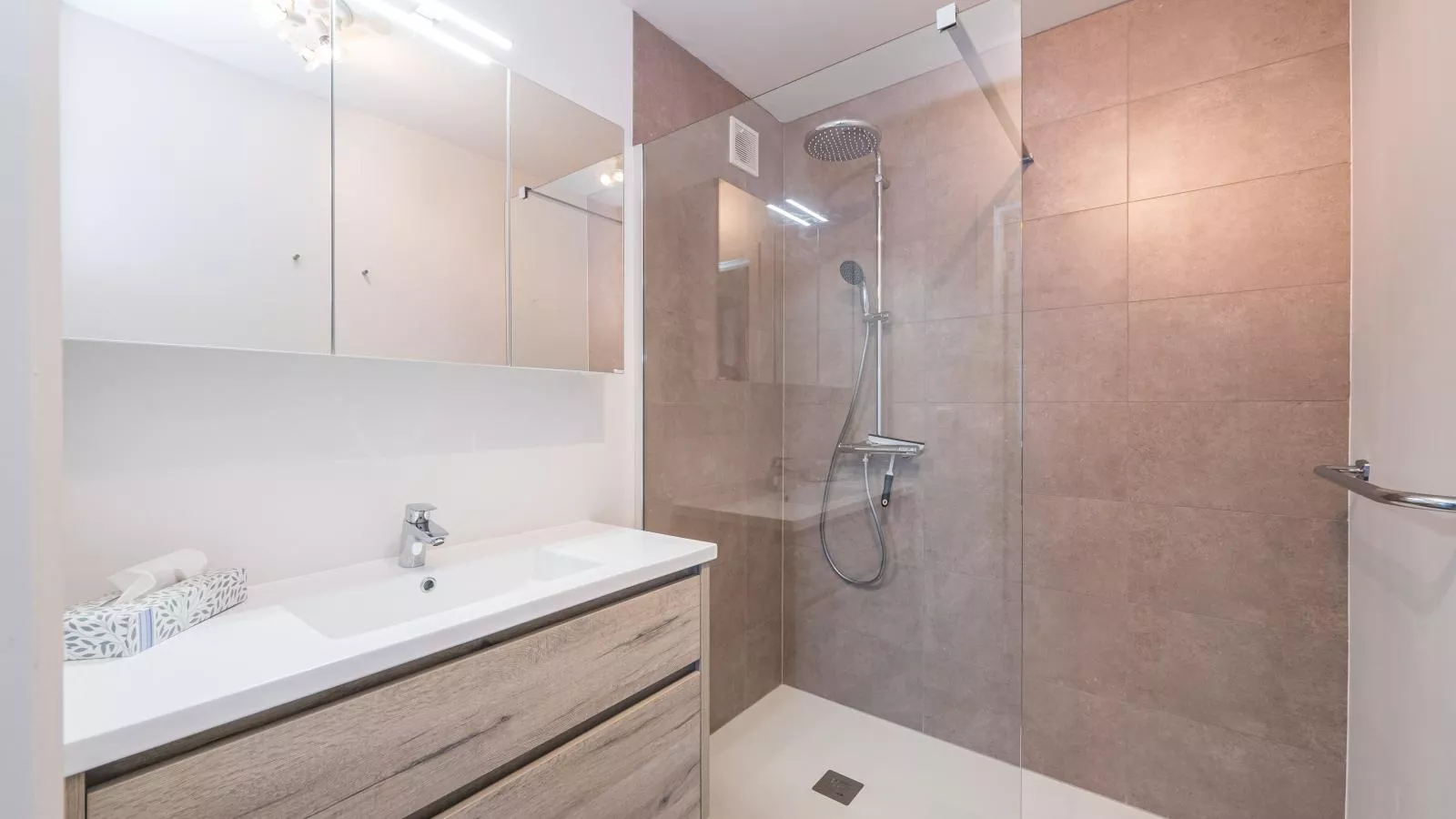 Green Garden blok 4 - 0102 + box 51-Salle de bain