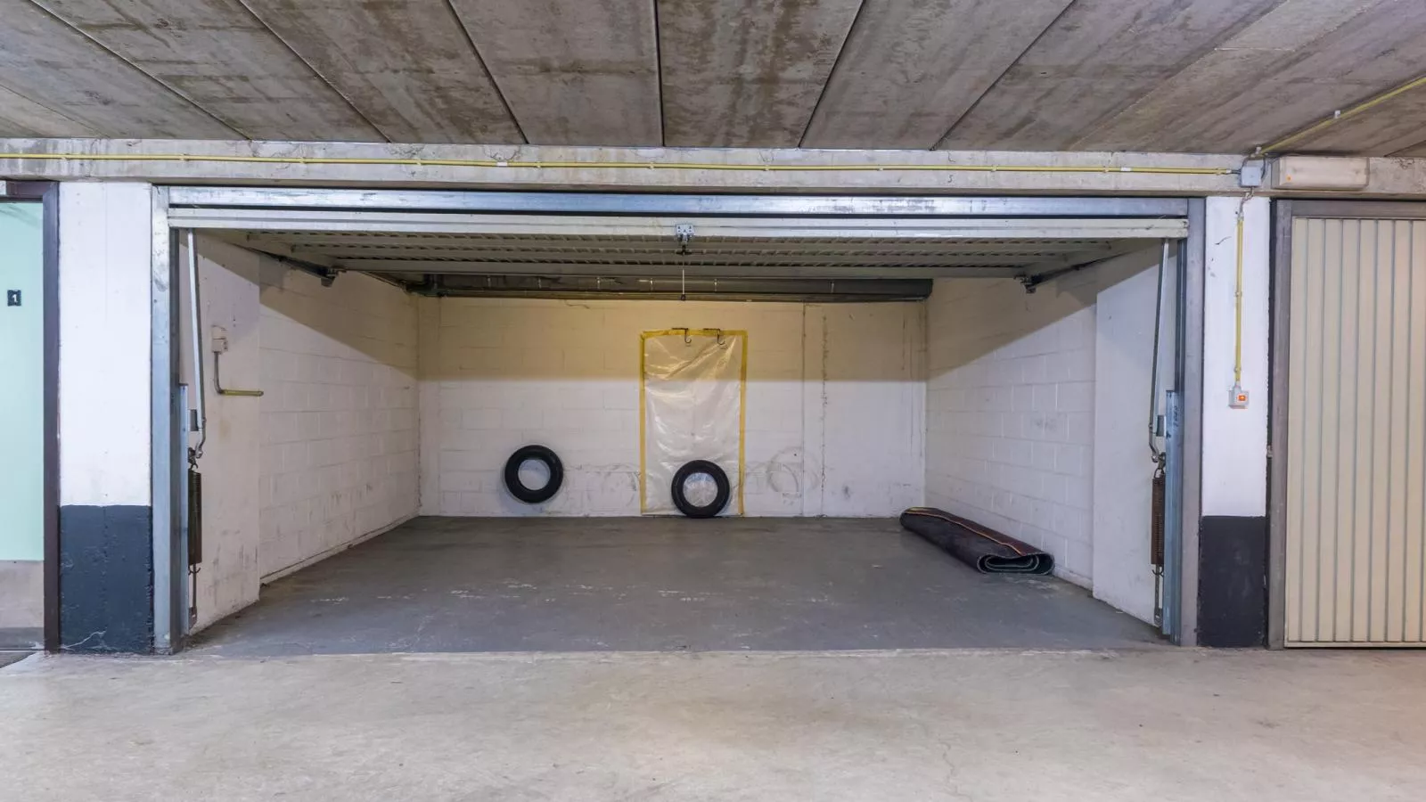 Espace II - 0401 + box 4&5-Extérieur