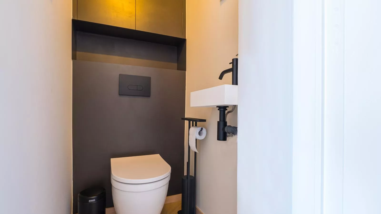 Lakme - 0801 + box 16 (Villa Georges II)-Indoor