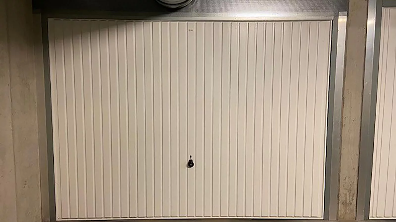 Lakme - 0801 + box 16 (Villa Georges II)-Outdoor