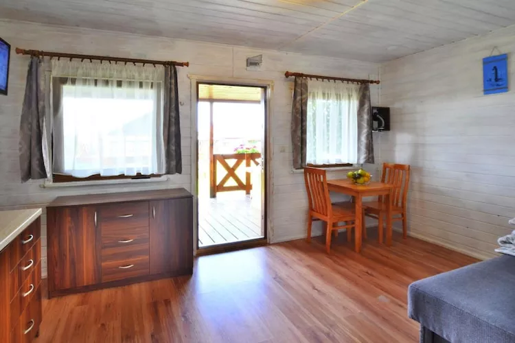 Parterowe domki wakacyjne dla max 3 osób w Bobolinie