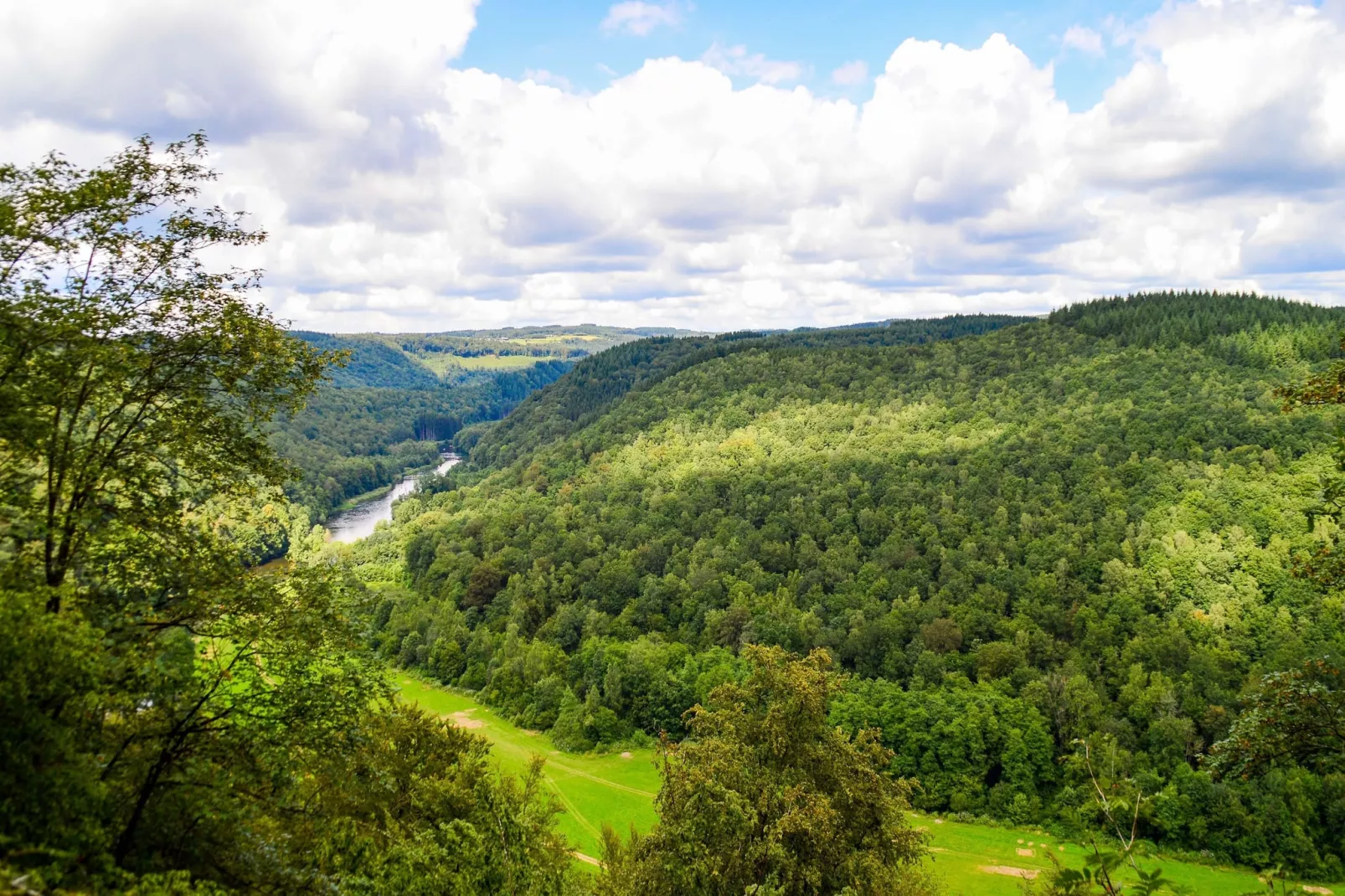 Au Coeur d'Alle - Triple Room with Bathroom-Gebiete Sommer 20 km