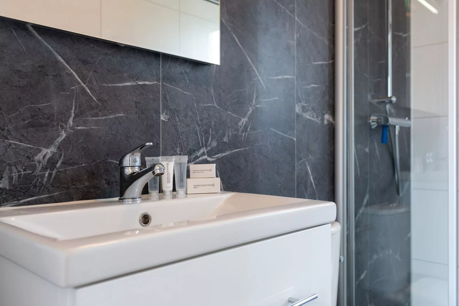 Resort Kohnenhof 15-Bathroom