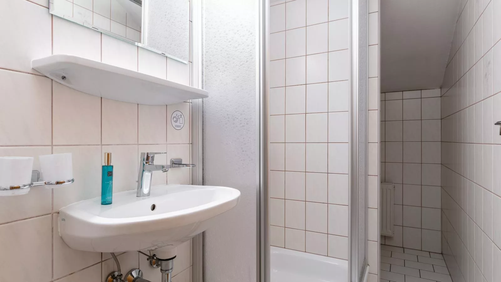 Wiesenglück-Bathroom