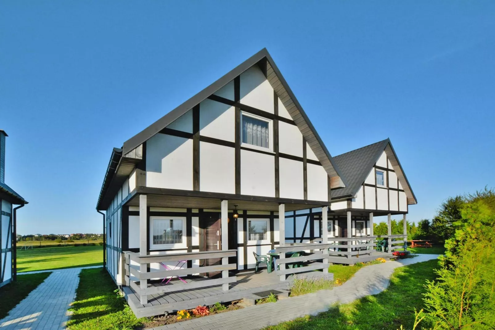 Domki Pani Marii 50 m2 dla 5 osób Jarosławiec-Exterior in summer