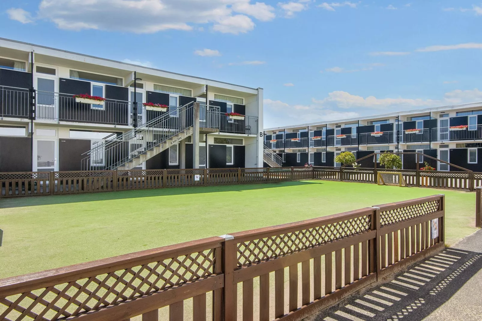 3 roomground floor or 1Premium-Outdoor