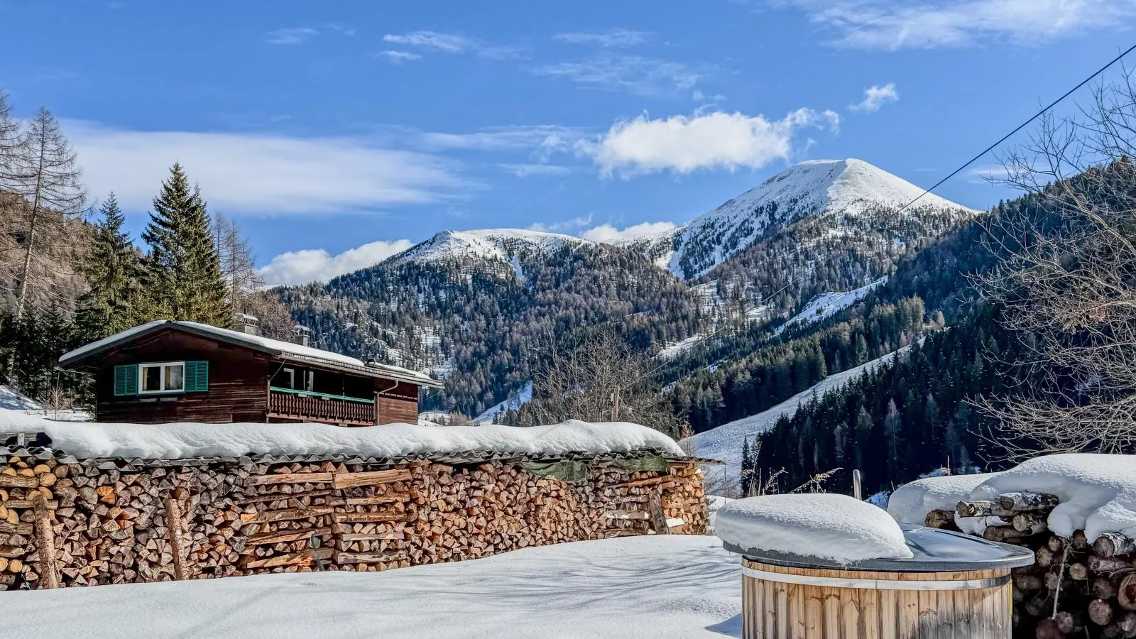 Carmaliva-Garden in winter