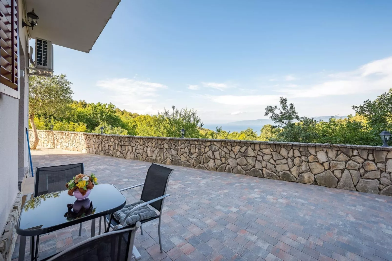 Lara 8 - Shared Pool, Sauna, Jacuzzi - Terrace balcony