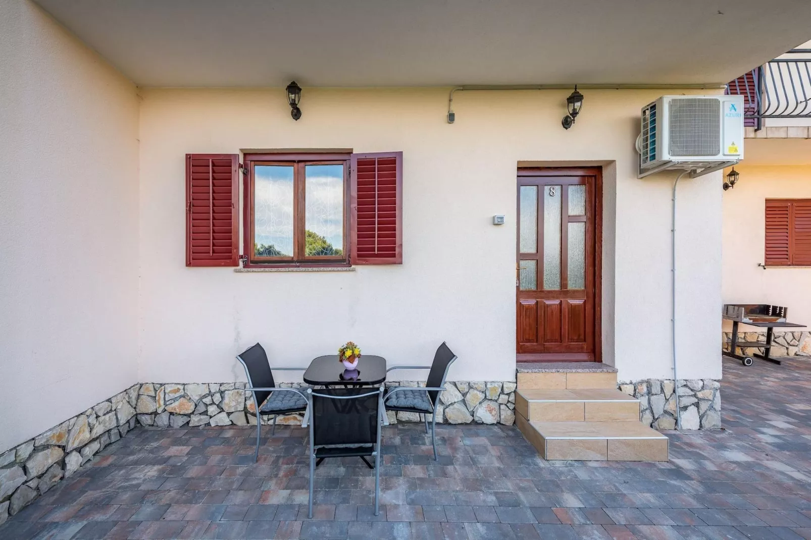 Lara 8 - Shared Pool, Sauna, Jacuzzi - Terrace balcony