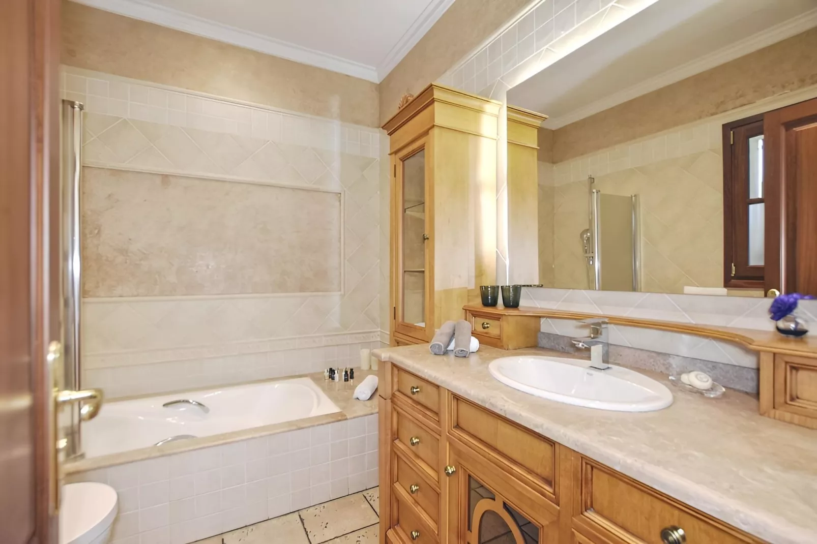 La Canova Manacor-Bathroom