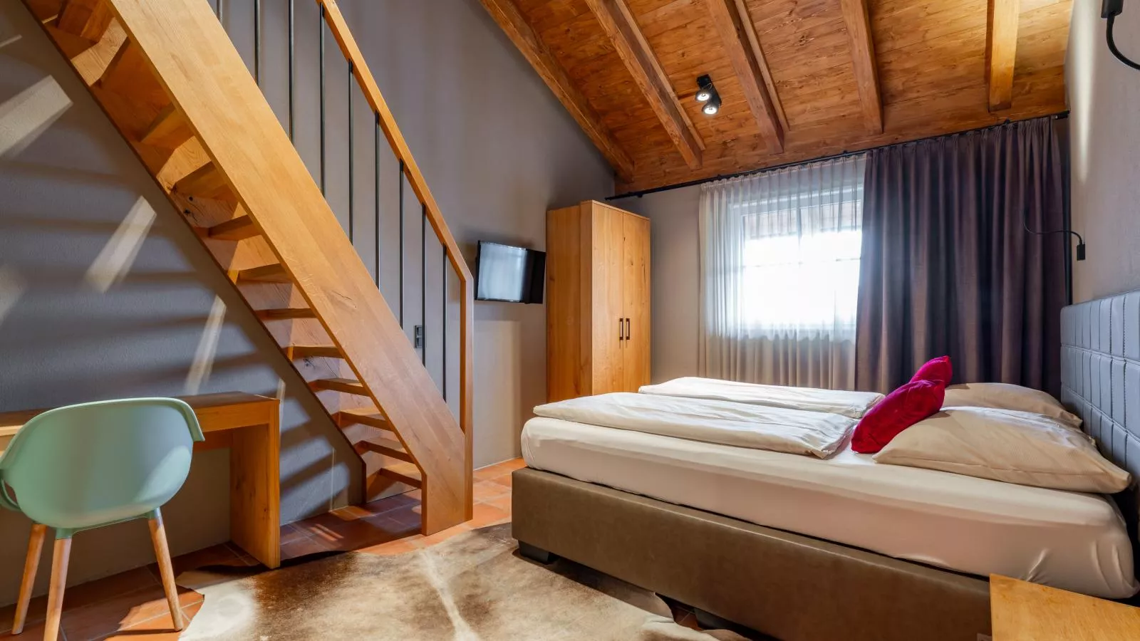 Tauern Suites Mitterwirt TOP 121  122-Schlafzimmer