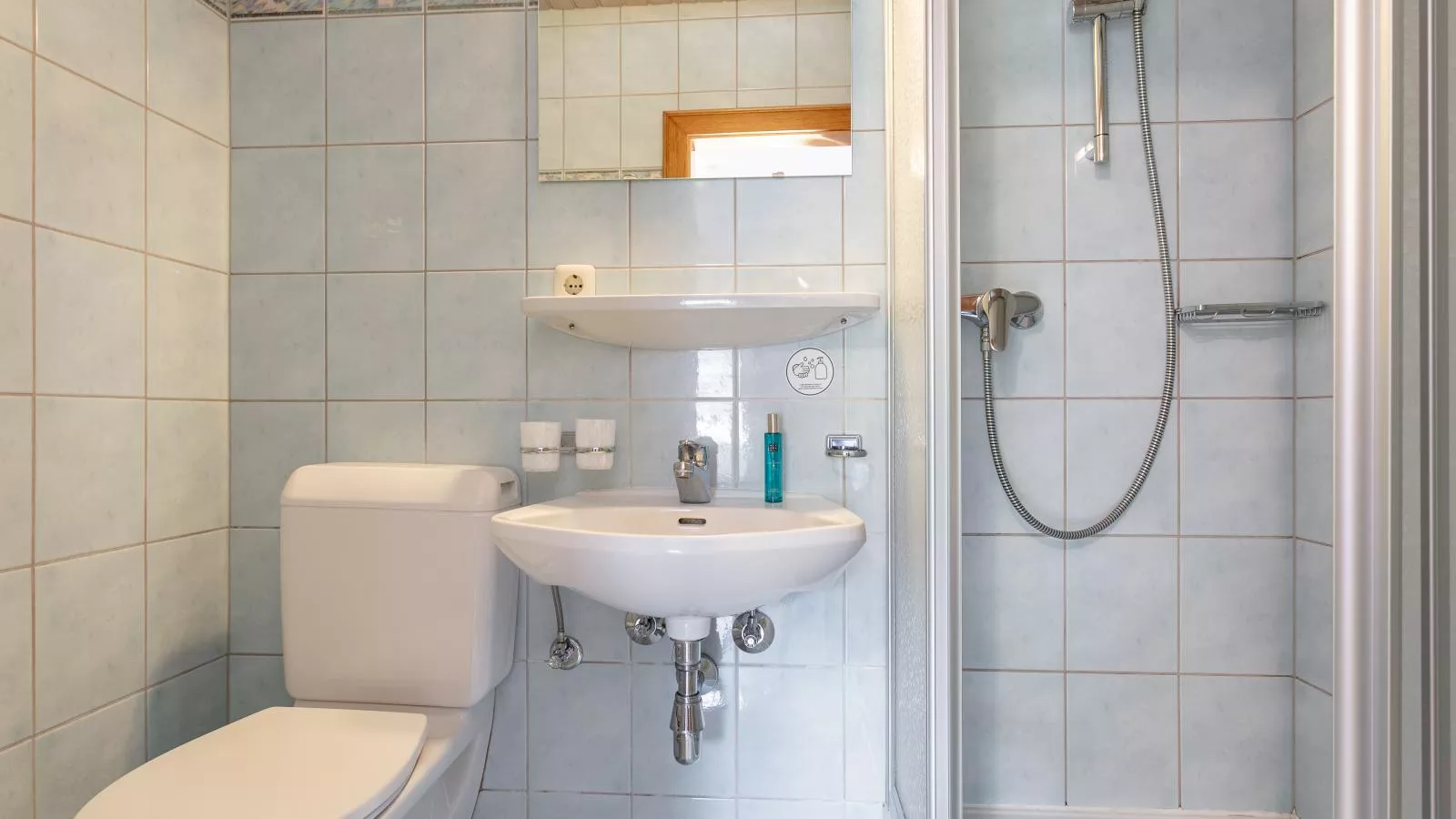 Wiesenglück-Bathroom