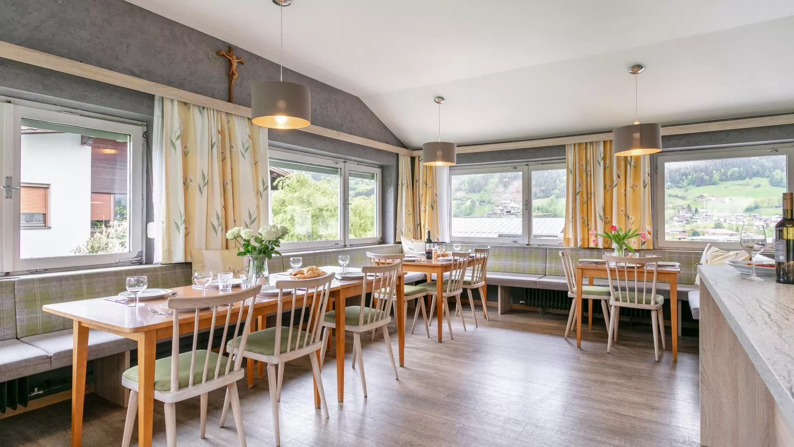 Wiesenglück-Dining room