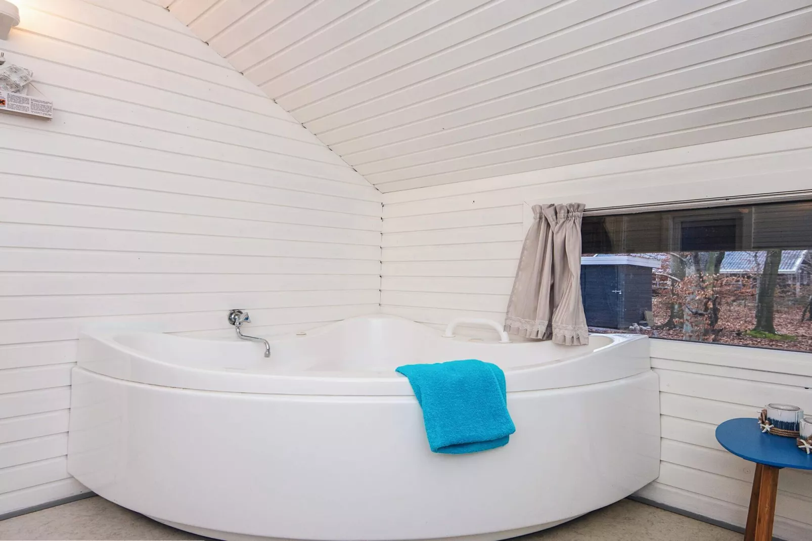 6 person holiday home in Glesborg-By Traum - Spa