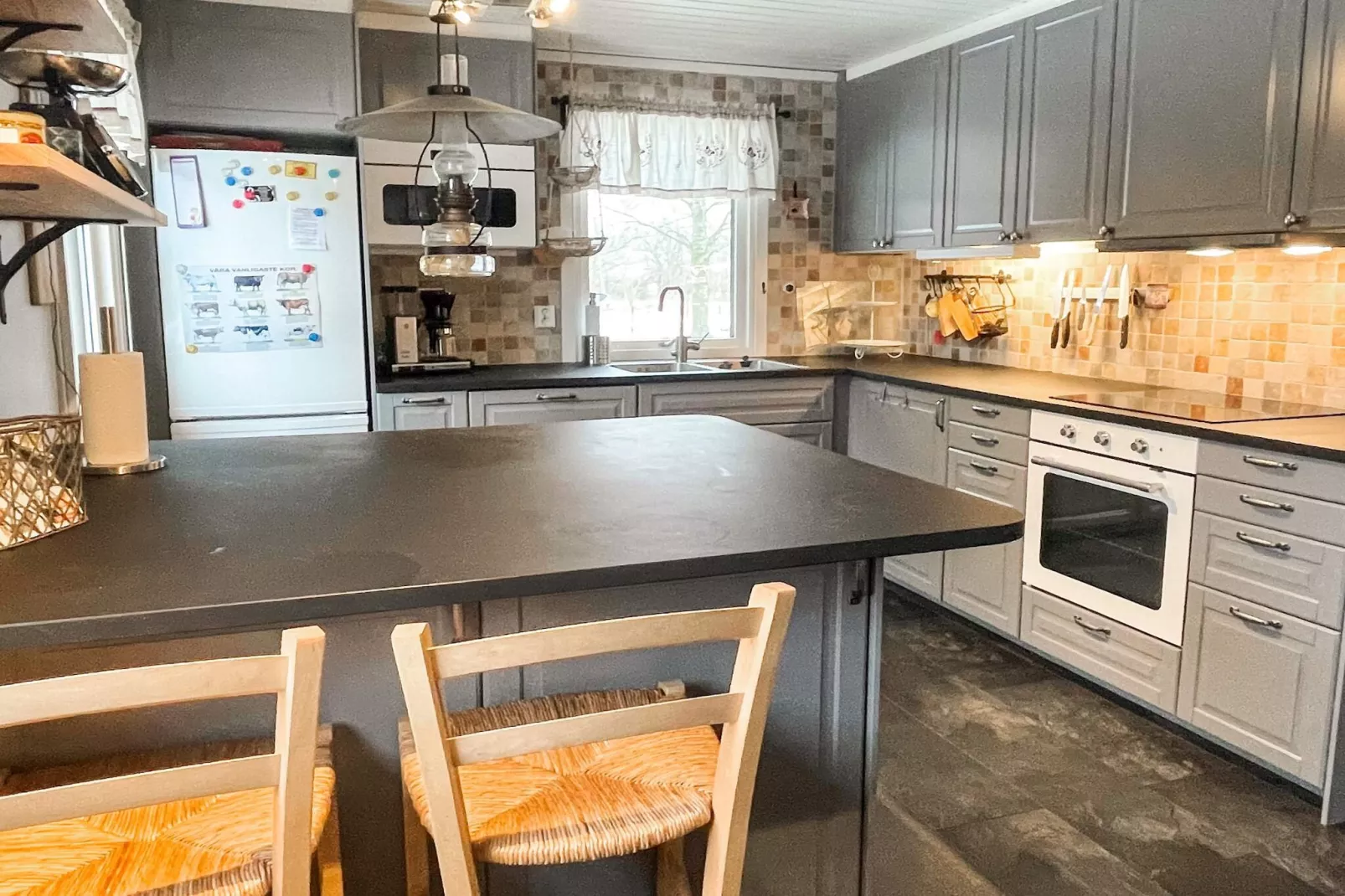 6 person holiday home in LÖTTORP - Indoor