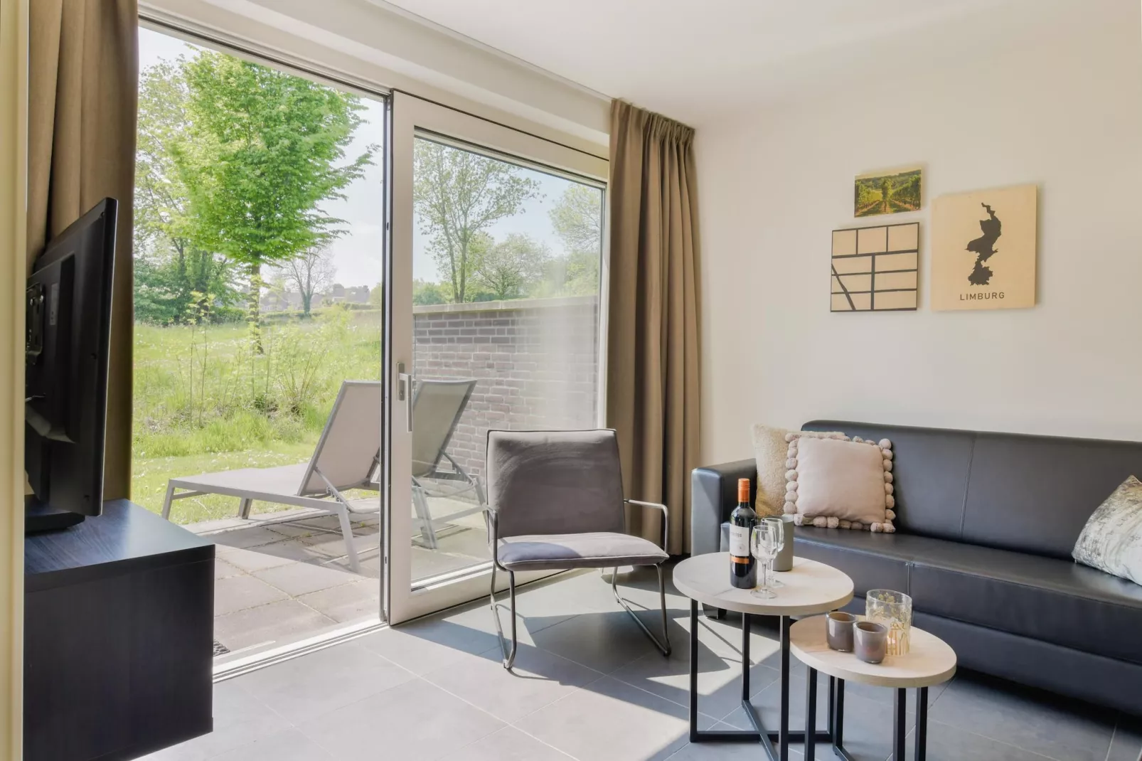 Vakantiepark Reevallis 5-Salon