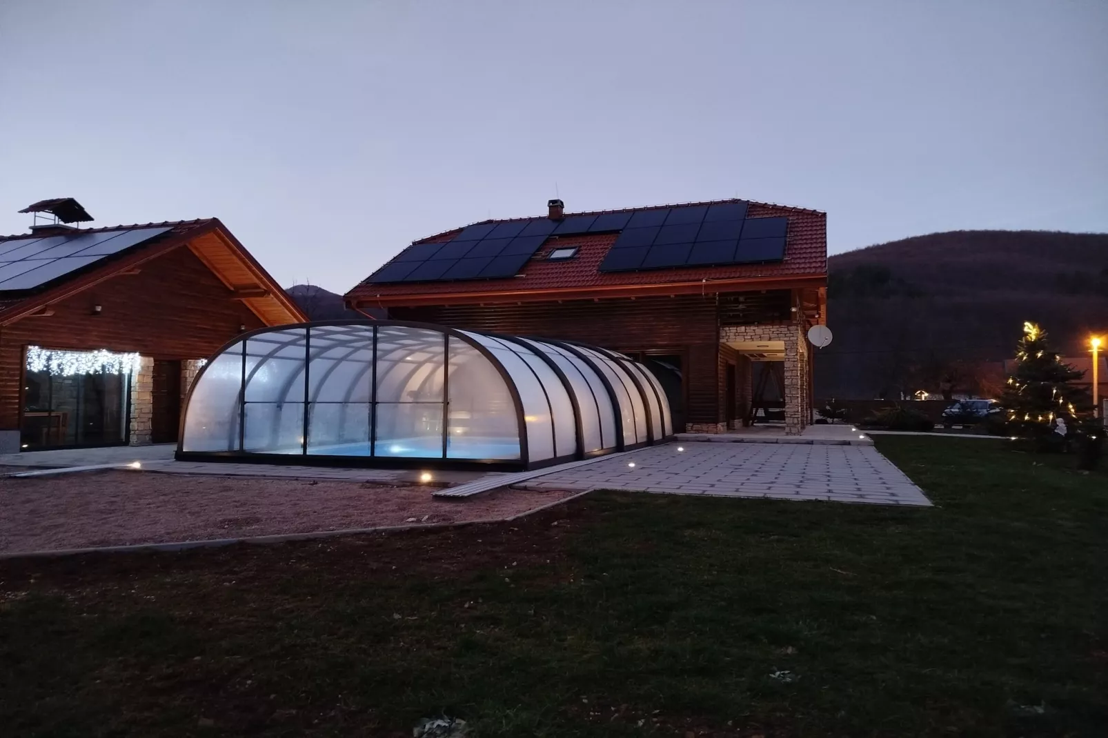 Villa Brusiana with covered heated pool-Piscine