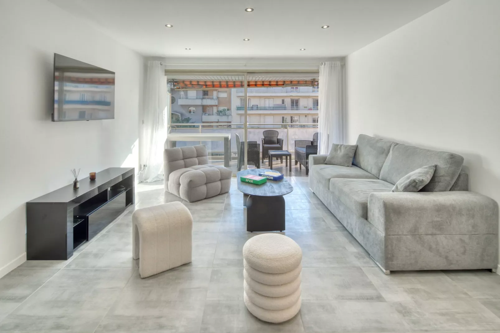 DS-116-POINCARRE-M-Untagged