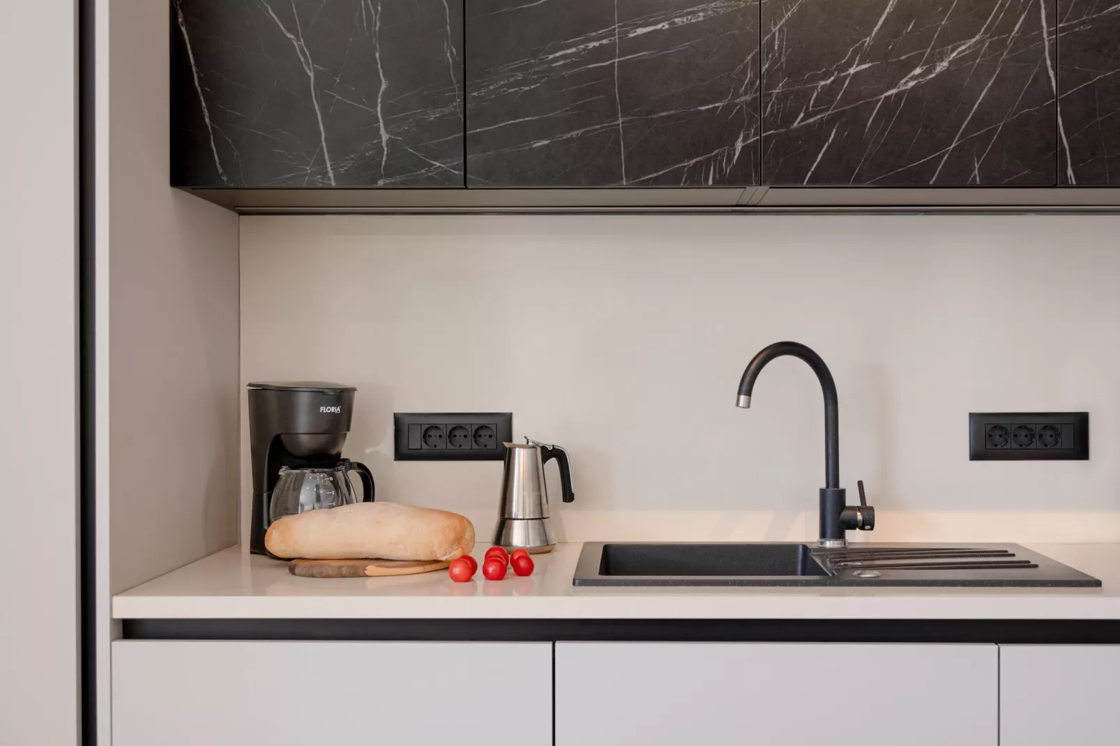 Villa Kalea with pool-Kitchen