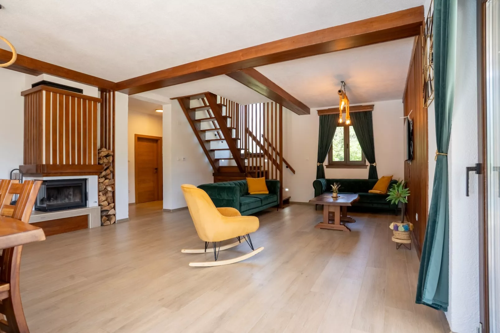 Villa Brusiana with covered heated pool-Salon