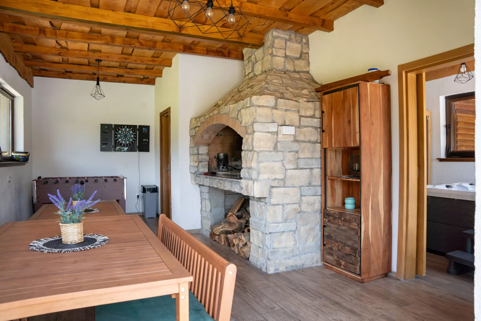 Villa Brusiana with covered heated pool-Salle à manger