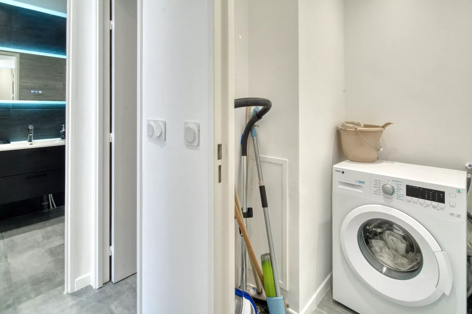 DS-116-POINCARRE-M-Untagged