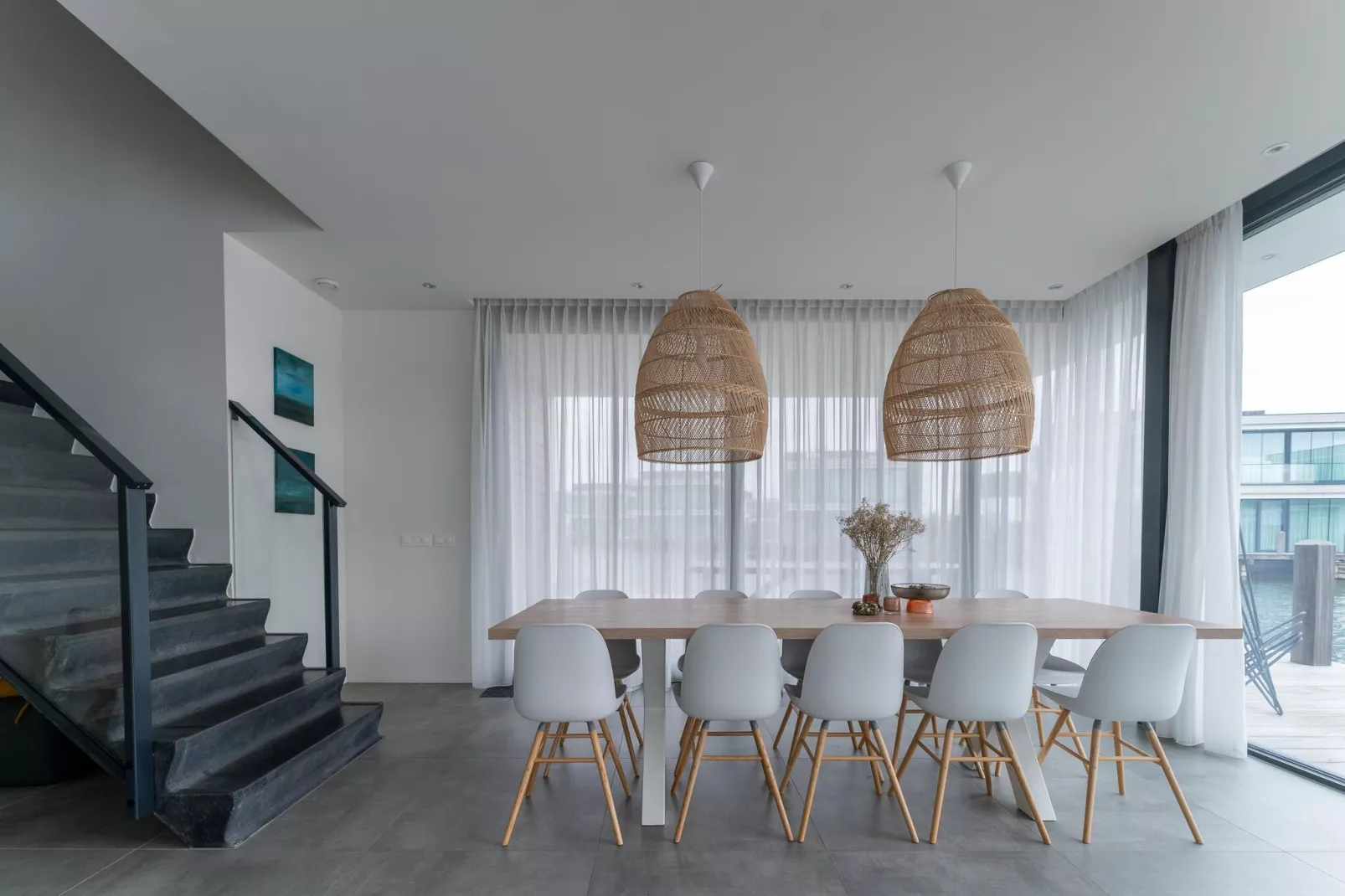 Harbour Village 15-Dining room