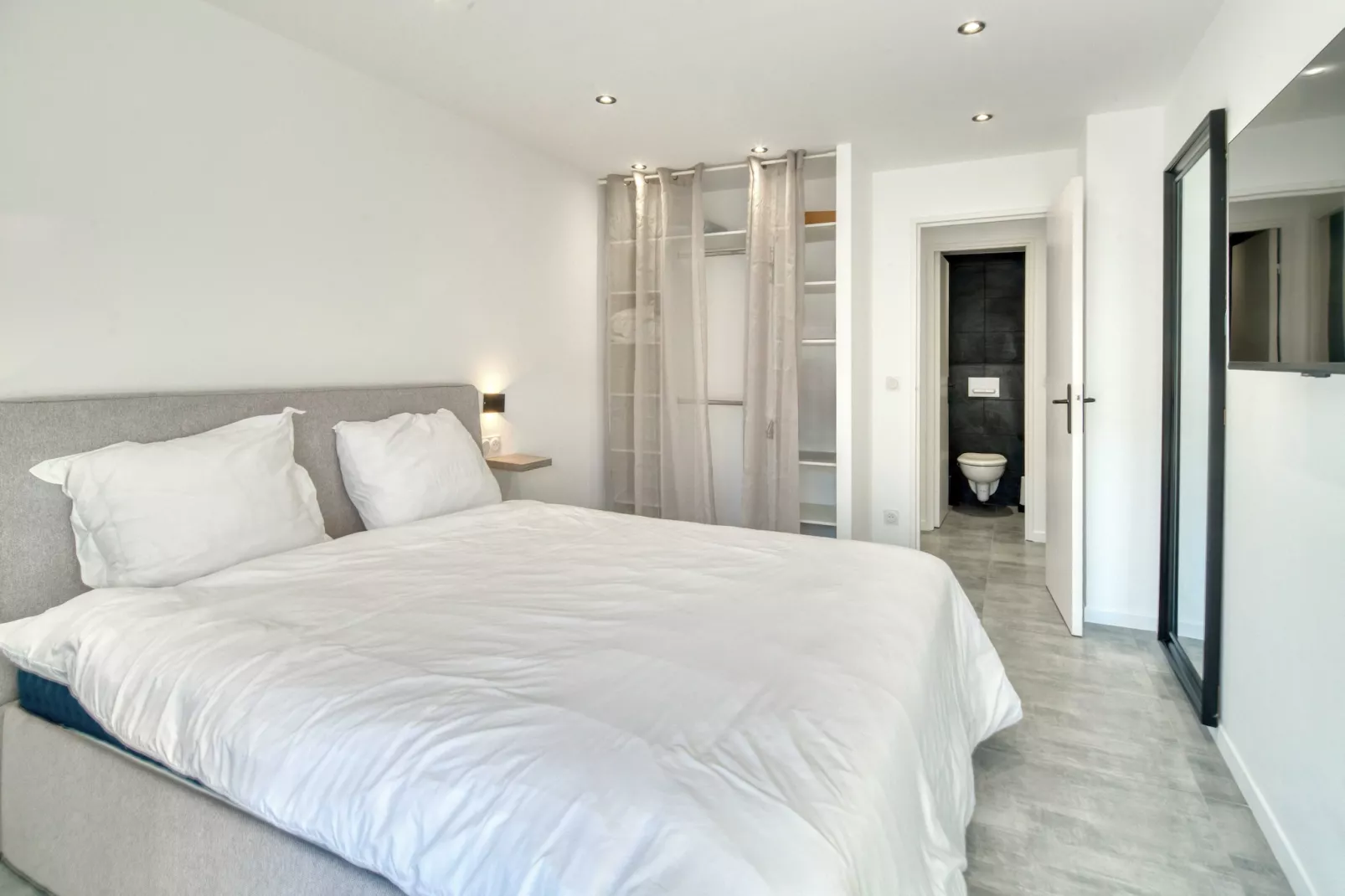 DS-116-POINCARRE-M-Untagged