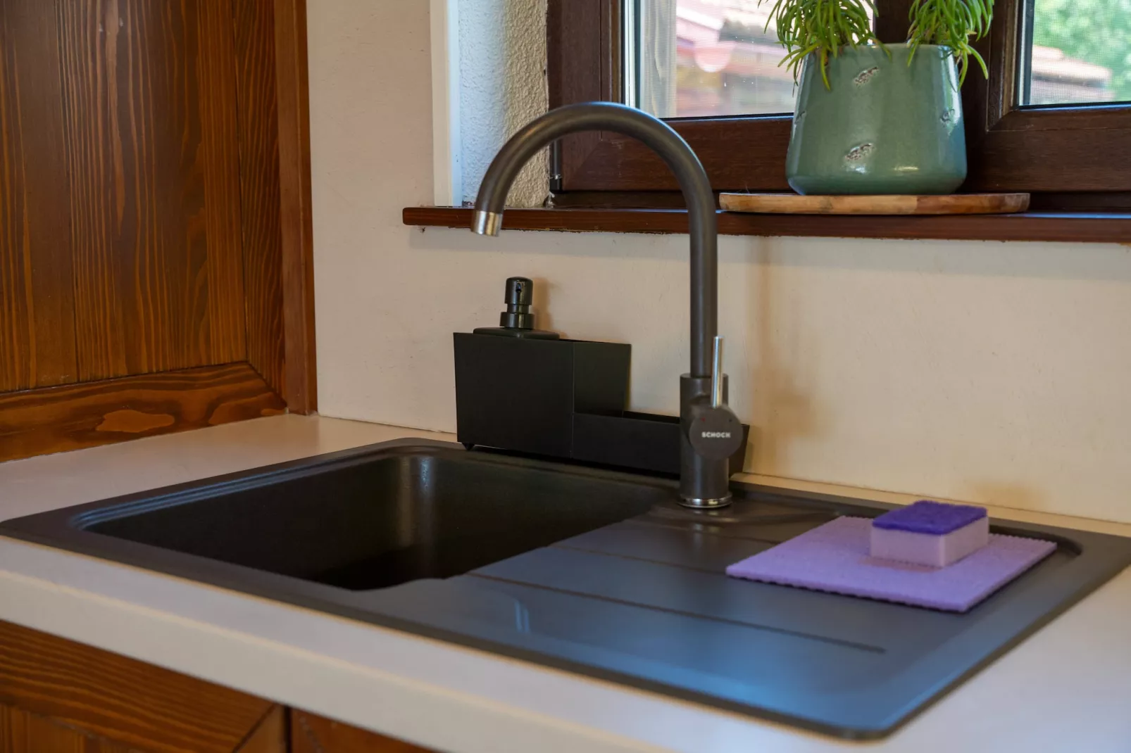 Villa Brusiana with covered heated pool-Cuisine