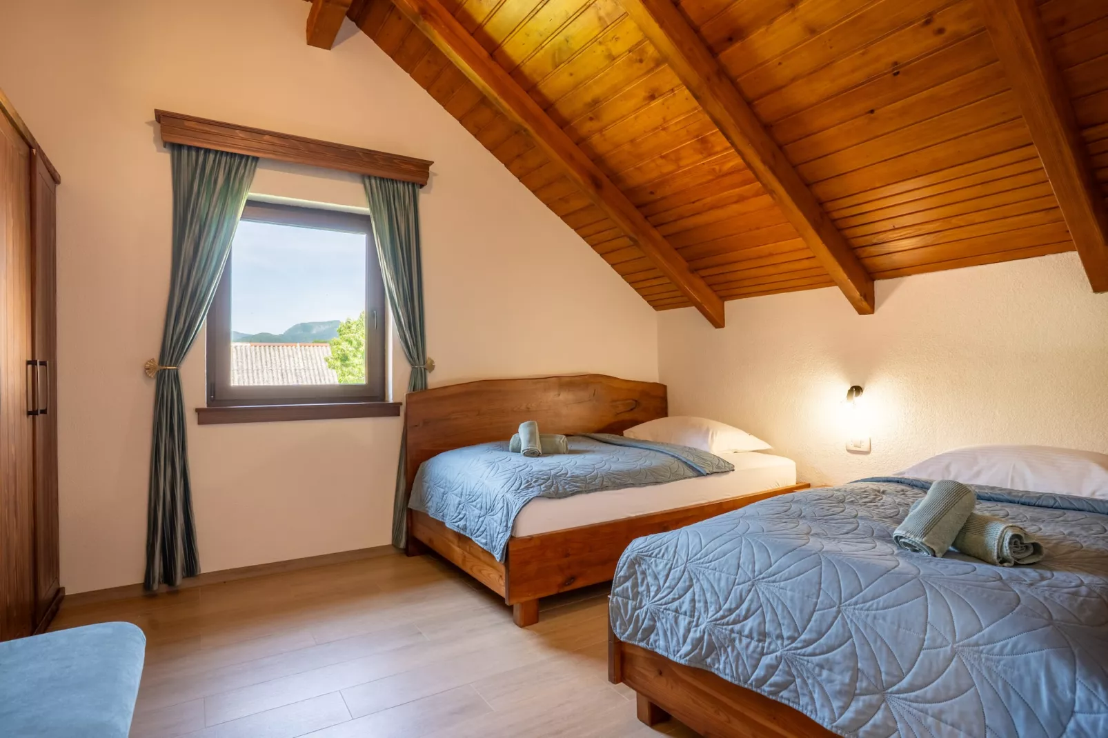 Villa Brusiana with covered heated pool-Chambre