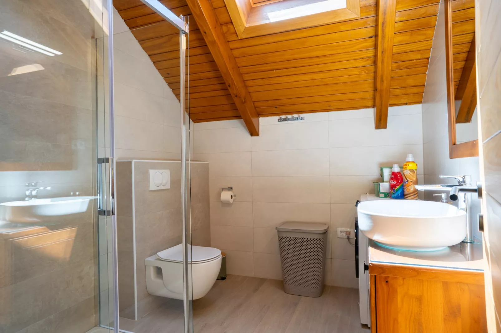 Villa Brusiana with covered heated pool-Salle de bain